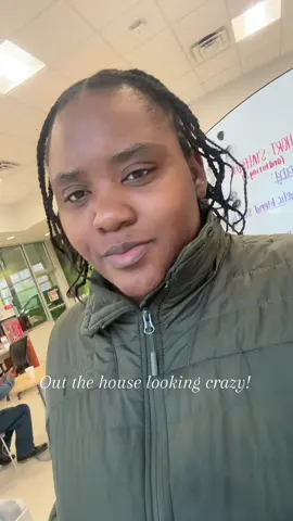 Happy now Friday! I got so wrapped up yesterday that I forgot to post this 🤦🏾‍♀️ #hotmessmamaclub #hotmess #carshop #MyDolceMoment #bonnetgang 