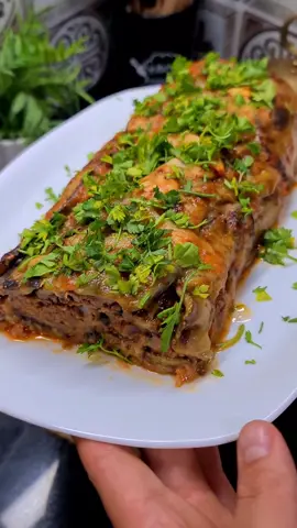 رولي الباذنجان المحشي باللحم المفروم و صلصة الطماطم 😍 بننننة هبااال 🤤 #recipes #مطبخ #foodporn #recette #وصفات_سريعة #recettefacile #طبخات_سهله #وصفات #وصفات_سهلة #رمضان #رمضان_يجمعنا #رمضان_2023 #RamadanCookingRecipes #تحليات #تحلية #مملحات #وصفات_جزائرية🇩🇿 #fypシ #اكسبلور #fyp #اكسبلور_explore_ #رمضان_2023🌜🌜 #