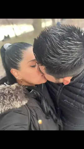 ❤️👩‍❤️‍💋‍👨🙏