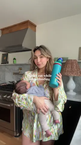 I eat better now than I did while I was pregnant  #breastfeeding #newborn #momlife #nursingmama #breastfeedingjourney #minivlog #newbornbabies #whatieat #breastfeedingtok @owalalife #owalalife #momof2 #fy #babytiktok 