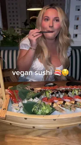 brand new trendy hidden spot on melrose! such a good find for sushi lovers & entirely vegan🍣🤤 def going back! #newrestaurant #larestaurants #lafood #wheretoeatinla #larestaurant #larestaurantreview #larestaurantsdatenight #laveganfood #vegansushi #veganfood #veganfoodinla #veganfoodtiktok #plantbasedtiktok #plantbasedrestaurant #plantbasedsushi #newrestaurantalert #newrestaurants #hiddengemsla 