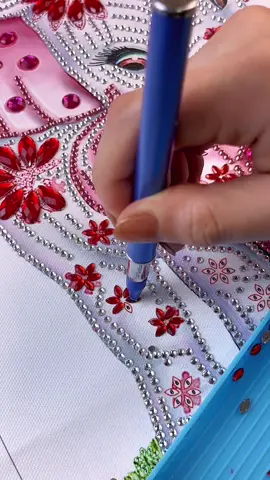 Looove the sound of this pen makes #asmr #satisfying #diamondpainting  