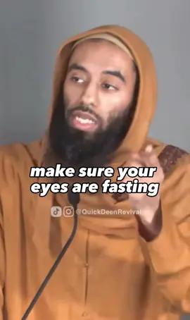 “˹O Prophet!˺ Tell the believing men to lower their gaze and guard their chastity. That is purer for them. Surely Allah is All-Aware of what they do.” An-Nur, Ayah 30 #islamicreminders #islam #islamic #islamicreminder #muslimrevert #muslim #Ramadan 