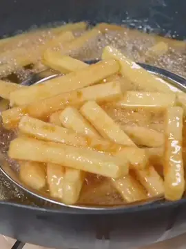 #satisfying #summerfood #FoodLover #deliciousfood #viral #trending #delicious #Foodie #food #frenchfries 
