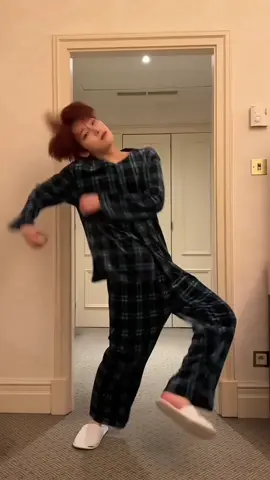 He’s so silly #enhypen #sunoo