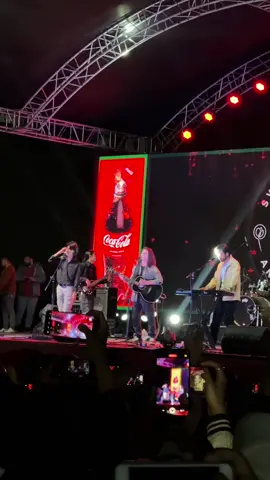 Thank you so much @Swoopna Suman and the band for this lovely performance on our Bhaktapur ❤️🔥 Such a great performance and a great honor to see you guys here ❤️ #ROB #routineofbhaktapur #swoopnasuman #samirshrestha #jchautmi #stageperformance #cokemomofest #cocacolanepal #bhaktapur #amoddhungel #foryou #fypシ 