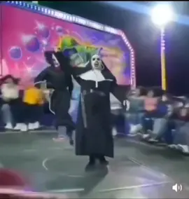 this video never gets old (TAGADA Ride) #carnivalride #carnival #tagada #tagadaride #rides #jigsaw #thenun #fun #fun #nevergetold