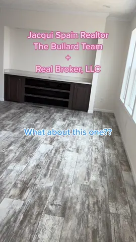 #nc #lovewhereyoulive #jacquisellslakenorman #real #brokers #newconstruction 