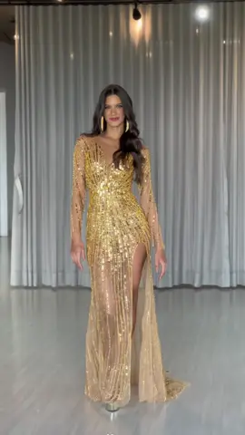 @Juliana Hirle nossa miss ganhou como melhor Vestido de gala no Miss universo Paraná  Produção Kennedy  Live colors 