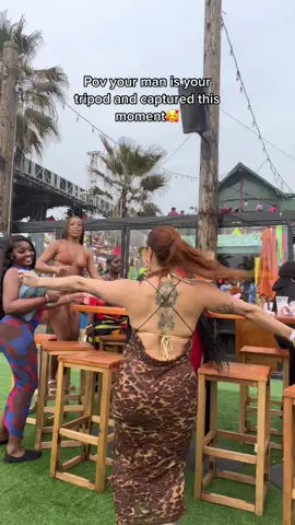 liveeee for these moments #fyp #couples #baecation #girlsgirl 