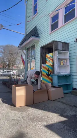 Freshly stocked fridges in the Bronx on this beautiful Sunday in #CityIsland and #Allerton! #MutualAid #thebronx 