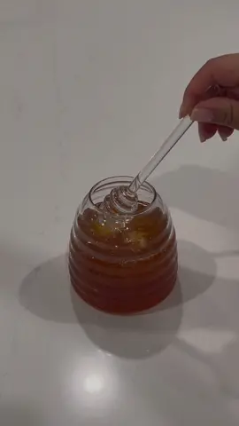 its so cute 🥹 #honeyjar#amazonfind#honeycontainer 