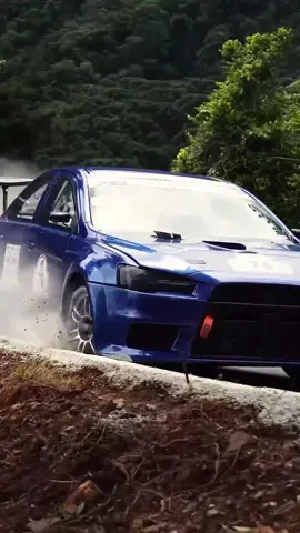 Rally Evo crash🥲 #followers➕ #turbo #power #cars #tiktok #foryou #tuning #projectcar #foryoupage #jdm #evo #lencerevo #evolution #mitsubishi #rally #fy #followback 