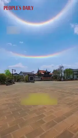 A spectacular and dazzling sight was seen as a double sun #halo appeared in the sky over Jianchuan, SW China’s Yunnan #China #chinesetiktok 
