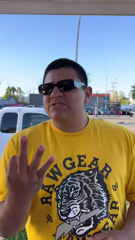 Dont be forgetting ur wallet around me #tacosalpastor #mexicancomedy #mexicanproblems #hispanicmemes 