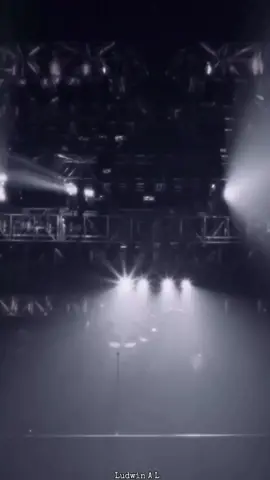 living on a prayer -Bon Jovi- #trowbacksongs #80s #1986 #80smusic #classic #rock #fyp #lyrics #letras #tradução #traduccion #music #fypシ #bonjovi #livinonaprayer #livingonaprayer #Bonjovi 