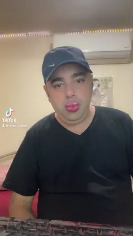 ככה זה שאתה כוכב וכולם רודפות אחריך אין מה לעשות ככה זה בחייםמשונטל רוצה שונטל משיגה שיהיה לכולם חג שמח וכשר #foryoupag #CapCut #פוריוישראל #כפרסבאעלהמפה #דניאל_יונה #דניאל_יונה⚽️  #כפרסבאעירהפשעוהרש @ניר בנילוש 