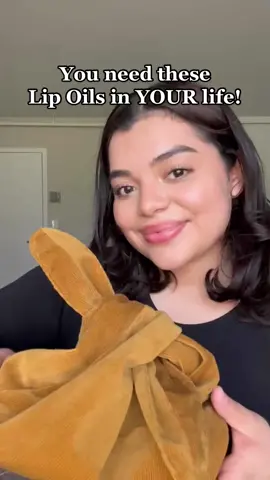 The LIP OIL trend is HERE to STAY! RUN DON’T WALK to @sephora! 🏃🏽‍♀️ #meritbeauty #merit #lipoil #tintedlipoil #sephora #cleanatsephora #sheer #natural #newcollection #vegan #crueltyfree  #latina #microinfluencer #contentcreator 