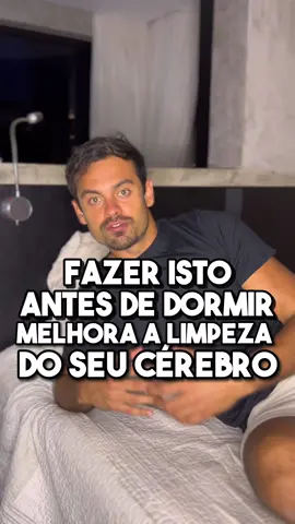 O sono é a parte mais neglicenciada e com melhor custo benefício para você melhorar seu foco e ansiedade. E cair no sono facilmente não quer dizer que seu sono é bom, a maioria de nós ainda pode melhorar muito o sono. Me conta aqui nos comentários: você tinha este hábito antes de dormir? Ou se sente mais relaxado (a) ao fazer o que falo no vídeo? #saúdemental #ansiedade #insônia #alongamento