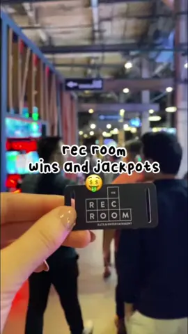 rec room jackpots haul lol 🎮 #recroomtoronto #torontobirthdayideas #thingstodointoronto #torontodateidea #cineplexrecroom #torontoarcade #cheapdateideas