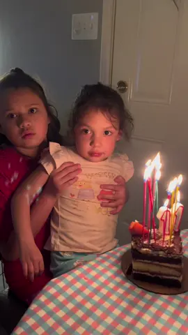 #happybirthdaygonewrong#happybirthdaysong#sistersfighting😅#happy11thbirthday❤️❤️#mia#sisters#toughlove 