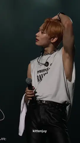 i like it when juyeon brushes his hair back😭🥰  #juyeon #theboyz  #fyp #foryoupage 