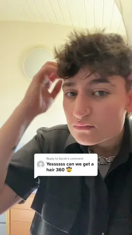 Replying to @Sarah u sure can ! Im tryna grow out the back atm so its a work in progress after my back up barber F*CKED me over #theythem #butch #lesbian #transmasc #barber #mullet 