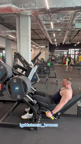Na spokojnie z tymi suwnicami #gym #GymTok #dc 