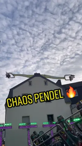 Chaos Pendel (Ottens) #insane #scary #fair #ride #carnival #fyp #foryoupage 