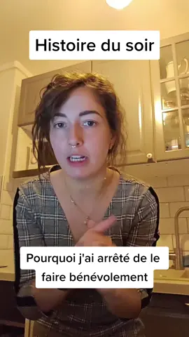 Donc je récapitule : je rencontre des gens archi drôles, intéressants, sympas, beaux gosses même, qui se préoccupent de mon plaisir, et en plus j'suis payée. Alors oui comme dans la vie de tous les jours tu rencontres des fous. Tu en as marre parfois aussi, mais comme plein de taff non ? Et si ça se passe mal, t'as au moins gagné ton pain. Mes anciens patrons et les mecs que j'ai eus étaient moins respectueux que la plupart de mes clients. Pq les mecs font appel à nous ? Y'a bcp trop de raisons, que je donnerai peut-être plus tard. Parce que vous vous basez trop sur les reportages des chaînes publiques qui montrent uniquement ce qui les arrangent. Croyez moi, ce ne sont pas des 