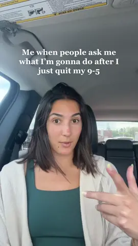 I’m gonna be doing anything but that 9-5 life honey we have life to live #quitmy9to5 #youngtwenties #socialmediamanagement #socialmediamanagementjourney #selfemployed 