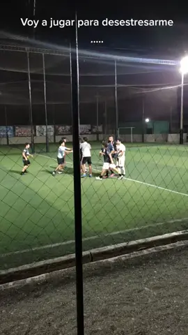 Voy a jugar para desestresarme #futbol⚽️  #lambayeque  #lablanquiroja🇵🇪🍫🇵🇪🍫⚽ 