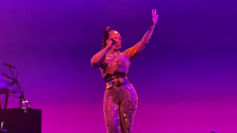 Everything about this Alicia Keys performance is a whole vibeee #keysworldtour #incommon #aliciakeys #concert #queen #fypシ #viral