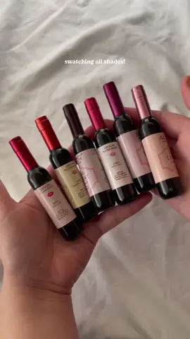 lipstick chateau wine bit color 🕺🏻🍷  love the packaging on these tints @aliverbeauty  #fypシ #aliver #kbeauty #liptint #winelipstain #aesthetic #amazonfinds 
