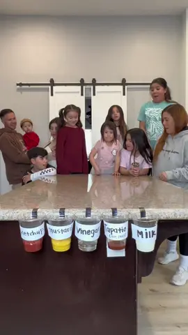 Oreo Cookie Challenge . . . . #challenge #bigfamilies 