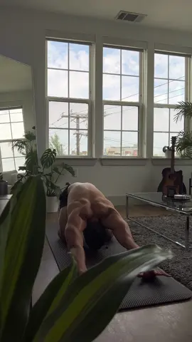 Productive morning routine of a business owner and entrepreneur   #morningroutine #dayinmylife #routinesesthetic #lifestylevlog  #productivity #yogastretching #amazonfbaseller #businessowner #planttiktok  #healthylifestyle #entrepreneurtok 