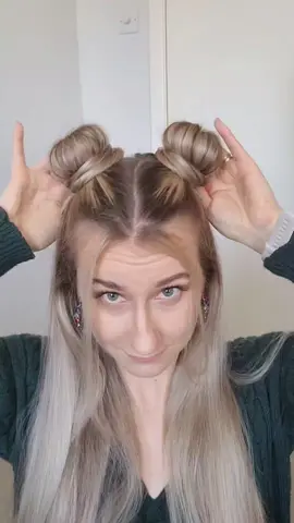 Two little buns ♡ Dwa małe koczki ♡ #hair#hairstyle#buns#quickhairstyles#easyhairstyles 