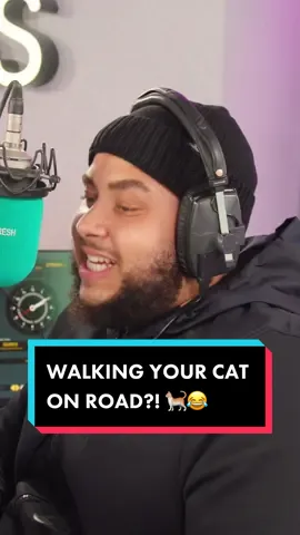 @Henrie giving bombastic side eye to @Big Zuu’s pranks! 😹 But really is everything okay at home?  😅  #bombasticsideeye #catlover #prank #prankcall 