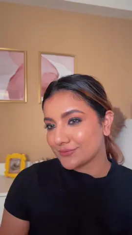 Second look with the same base 🤍 Cocktail party look ✨ #makeuptutorial #foryou #trending #foryoupage #fyp #viralvideo 