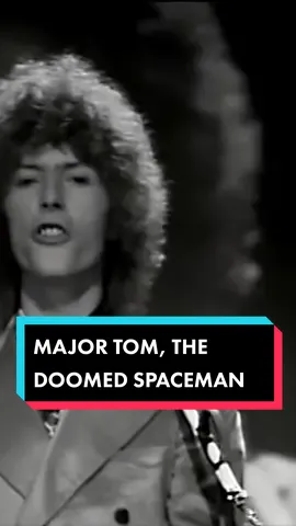 A very early clip of David Bowie performing 'Space Oddity' on Swiss TV’s music series Hits à Gogo in 1969. #oldies #60s #music #starman #foryou #yfp 