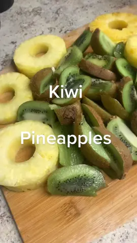 Kiwi Talk! 😜 🥝🍍 #juicingtiktok #juicingforhealth #juicecleanse #detox #healthyliving #rawvegan #juicefasting #cleanse #juicingbenefits #juicing101 #juicefast #juicingrecipes #juicingtips #juicingforhealing 