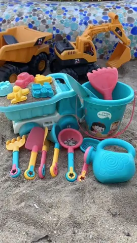 Take it and go to the beach to play with the sand#toy #toysforkids #childrenslove #childrengift #foryou #fyp 