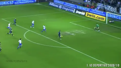Guti with unexpected back-heel assist #guti #benzema #realmadrid #karimbenzema #football #footballgoal #retro #retrofootball #retrogoals #golazo #skills #nostalgia #laliga 