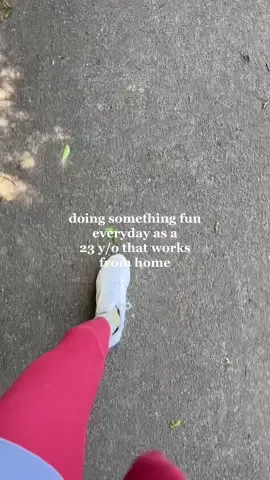 welcome to my series of how to switch up your routine everyday to make the most of life:) doesnt have to be anything crazy just switch up the small stuff from time to time!! #workingfromhome #doingsomethingfuneveryday #lifeinyourtwenties #youngtwenties #workingfromhomebelike #switchingupthevibe #doingsomethingfunwhenbored #youngadultlife 