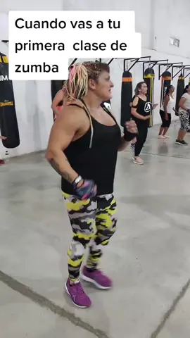 #locomotora #locomotoraoliveras #zumba #zumbainstructor 