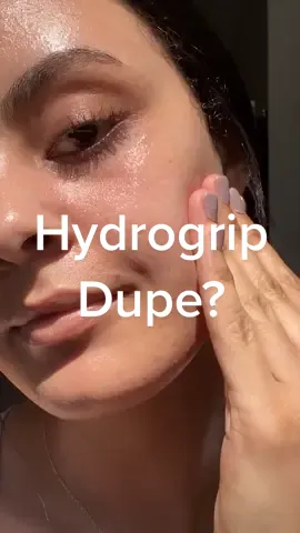 Hydrogrip dupe? #nyxplumpingprimer #plumpitrightback #nyxprimerbase #plumpingprimer #stickyprimers 