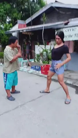 Beatbox cực đỉnh vs Dancer chuyên nghiệp!😅😂🤣 #TikTokGiaiTri #midnguyen #fyp #leanontiktok #tiktok #typ #xuhuong #beatbox #dancer ♥️