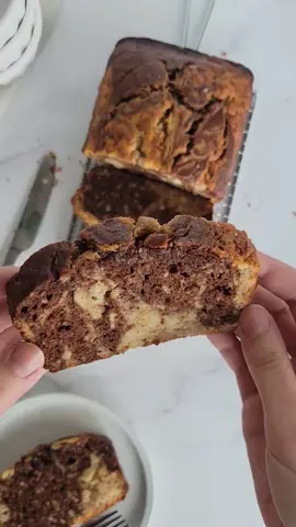 Marbled Chocolate Banana Bread 🍫🍌 #baking #bananabread #marblebananabread #chocolatebananabread 