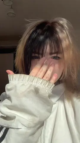 солнце в глаза светит -_-