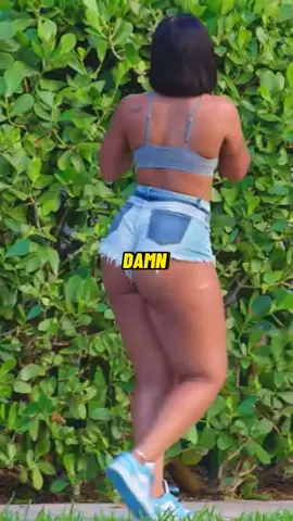 She Must Be Attracted To Blue Lambos huh #nategotkeys #golddigger #prank #fy #fyp #foryou #foryoupage #xyzbca #viral 